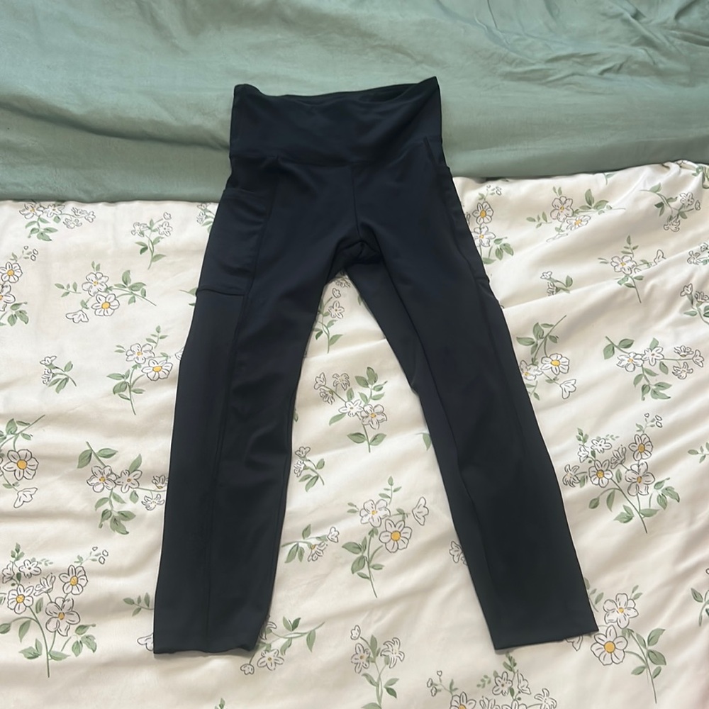 Athletic leggings